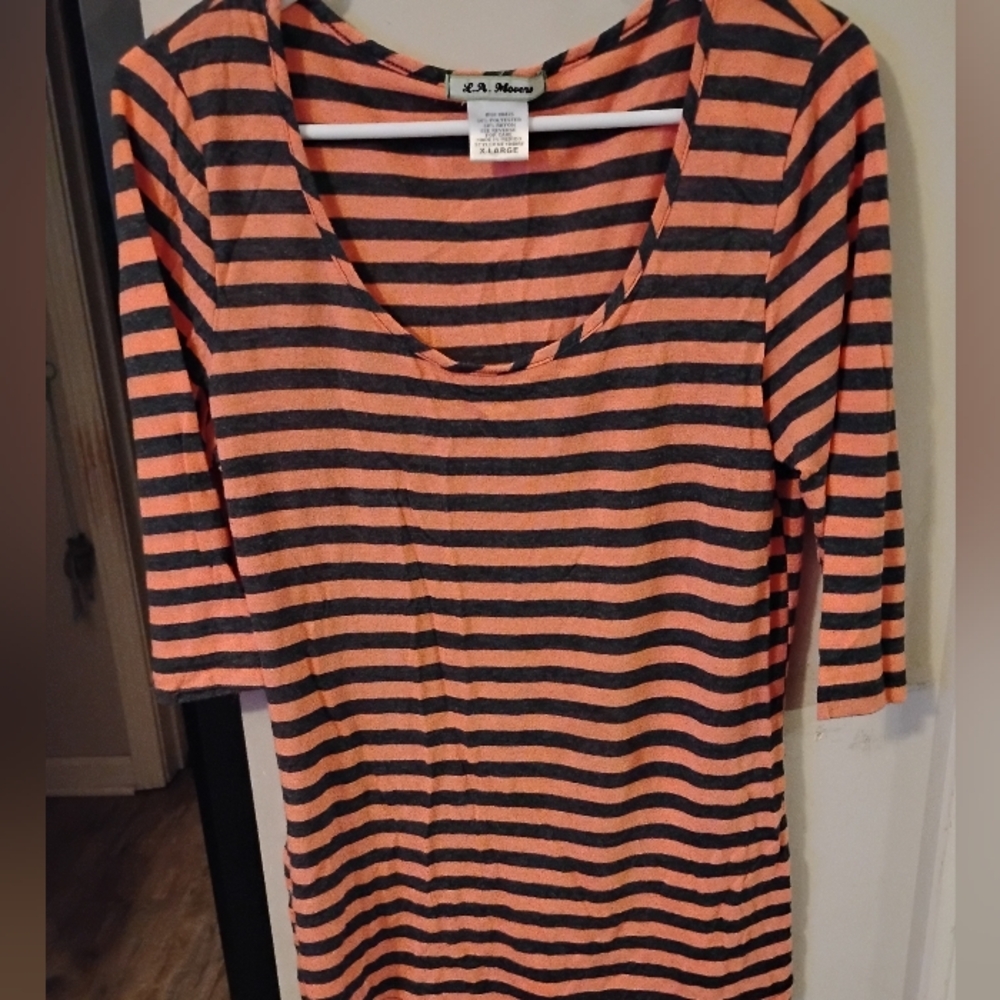 Ladies shirt. SIZE XL
